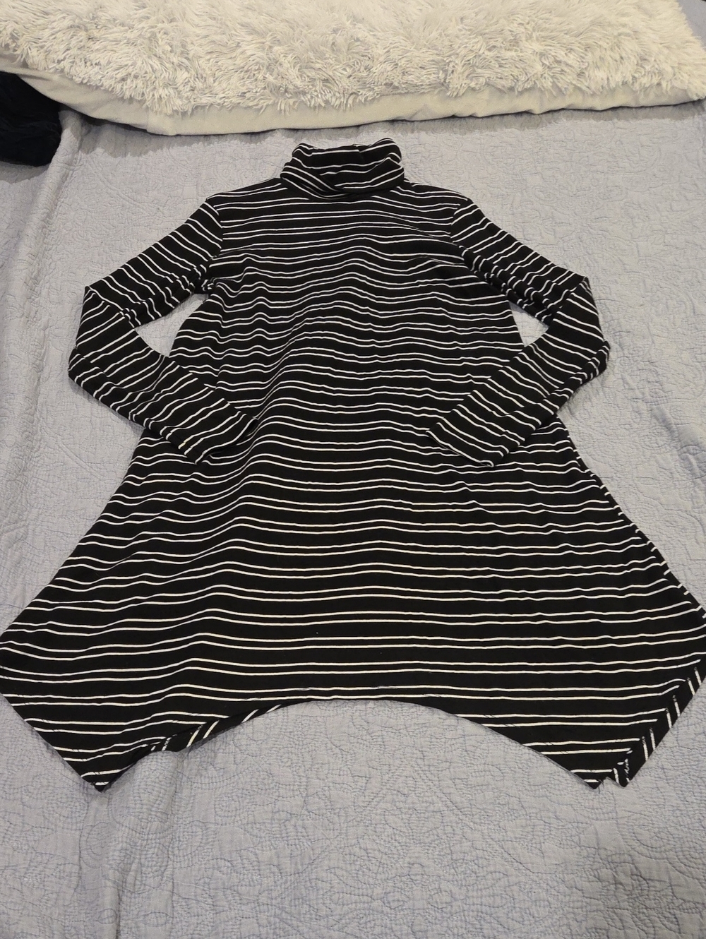 Mossimo Supply Co. Black and White Striped Long Sleeve Turtleneck Dress Size L!